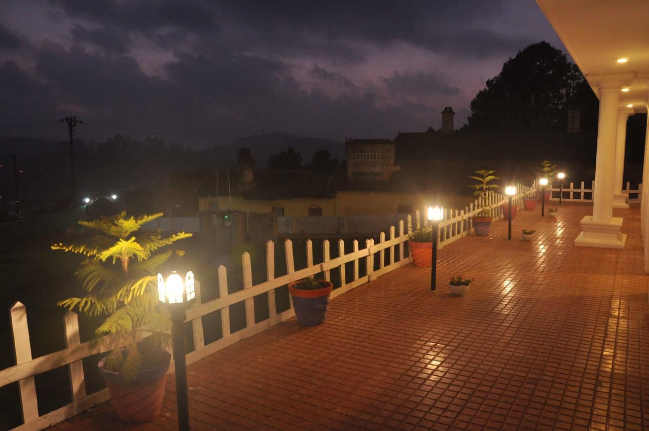 Drizzle Drop Inn Ooty Buitenkant foto