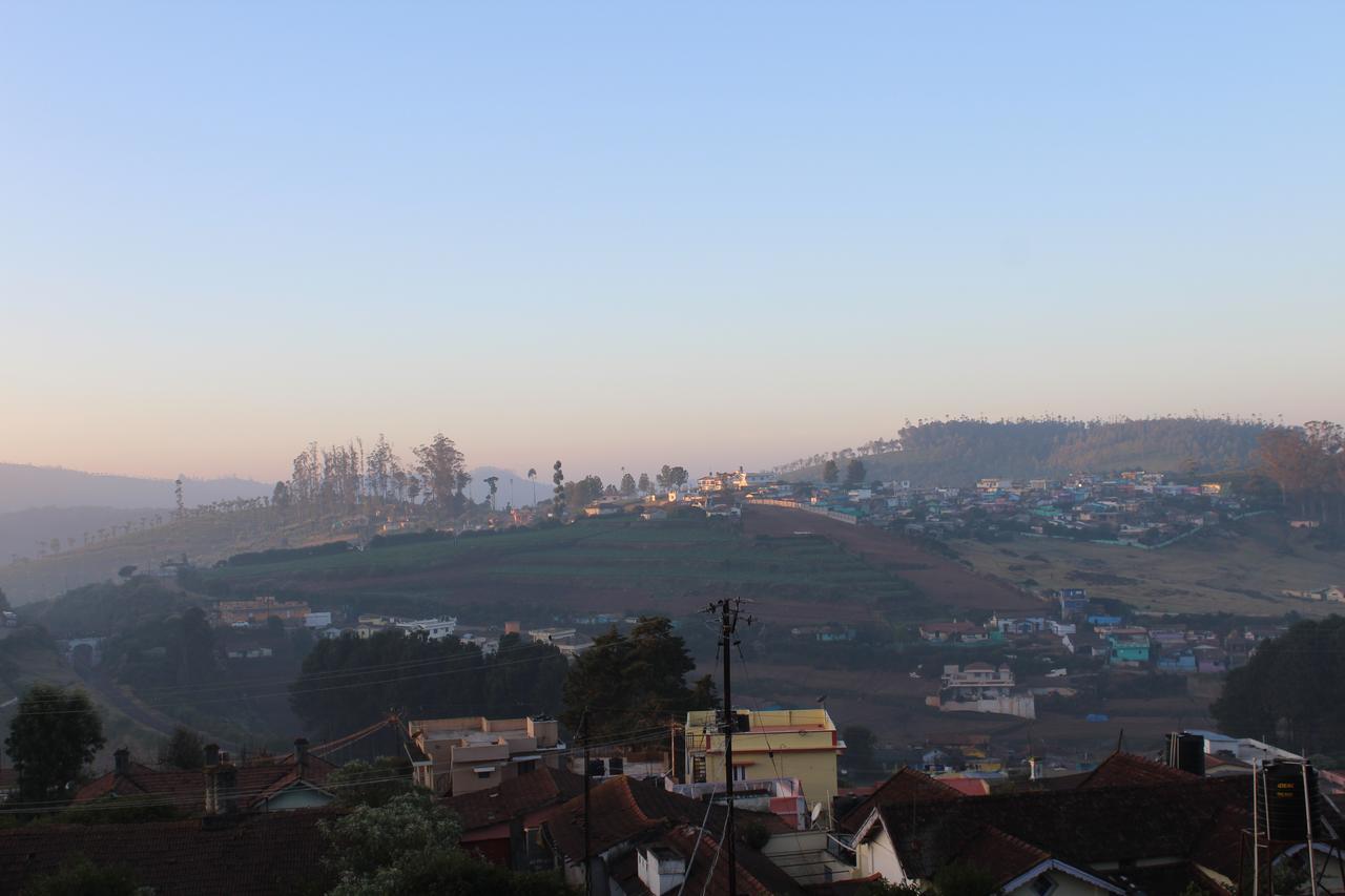 Drizzle Drop Inn Ooty Buitenkant foto