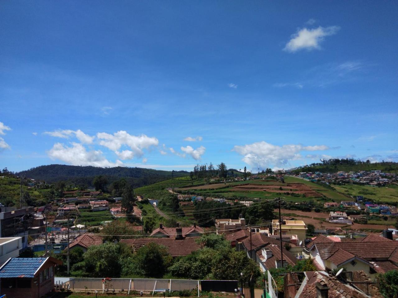 Drizzle Drop Inn Ooty Buitenkant foto