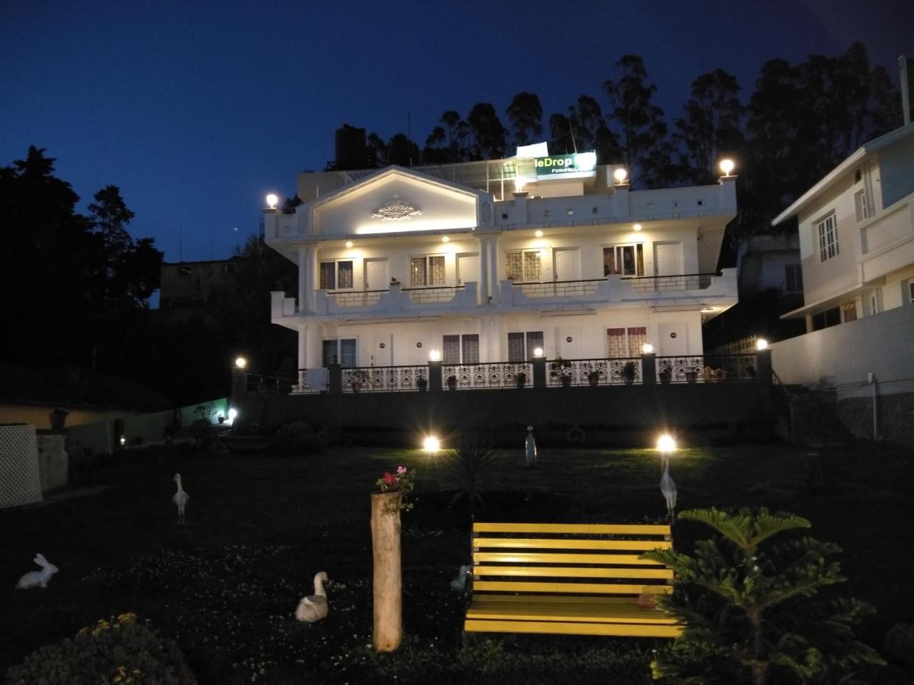 Drizzle Drop Inn Ooty Buitenkant foto